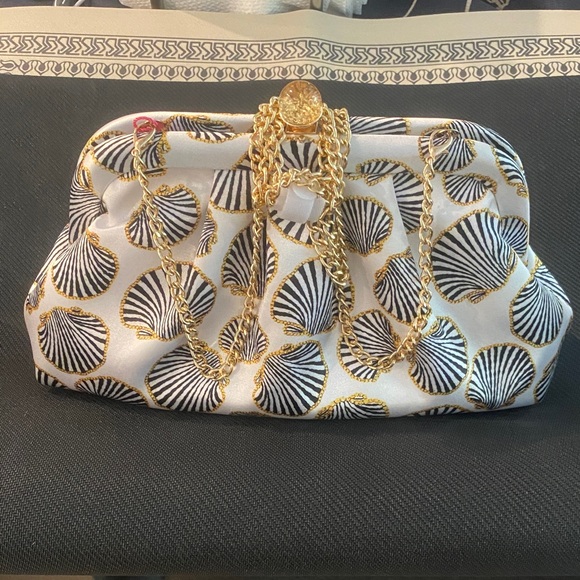 Isaac Mizrahi Gold and Black Patterned Clutch elegant! - Picture 1 of 4